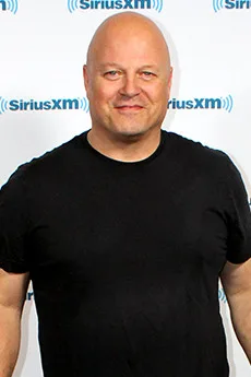 Michael Chiklis