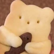 オノヤマコズエ