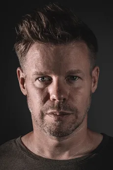 フェリー・コーステン